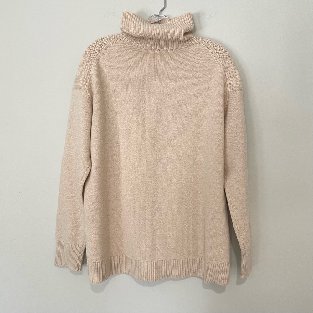 Alice + Olivia Daphney Turtleneck Tunic Sweater 
Oatmeal Size S - Picture 11 of 14